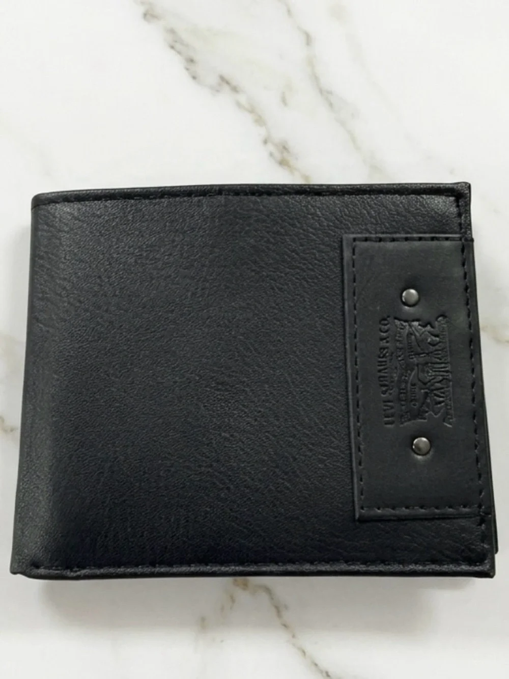 Levi's Black Faux Leather Wallet (New Without Tags)